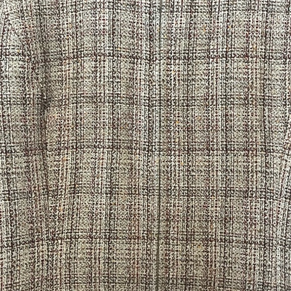 Ann Taylor  CHANEL vibes  vintage wool/silk blend blazer - Picture 8 of 11